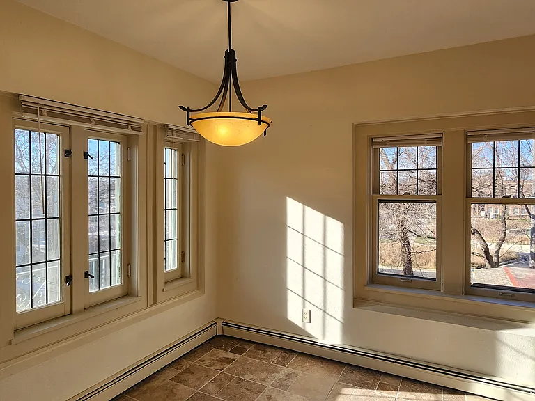 3104 W Kilbourn Ave #301 — Photo 3