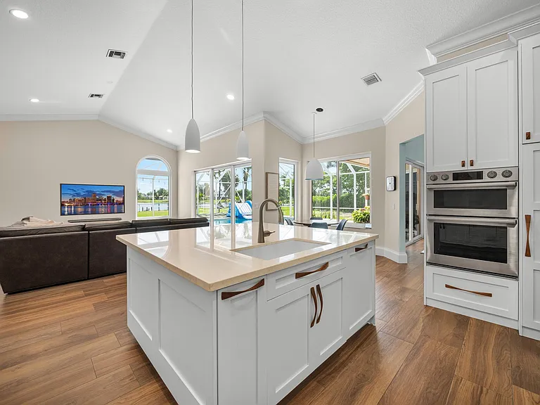 9676 Eagle Point Ln — Photo 16