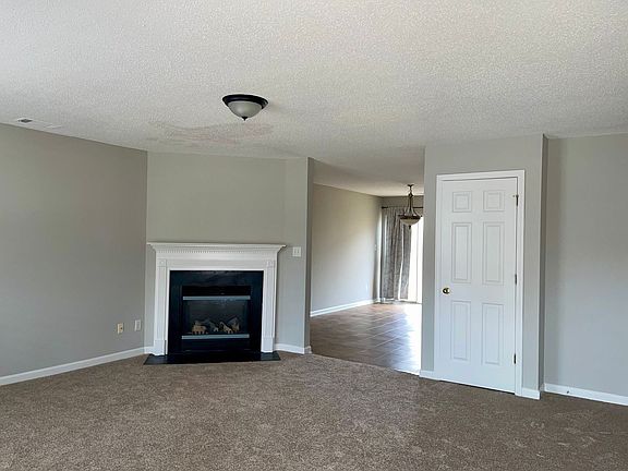 3rd image of 2831 Amerson Ct