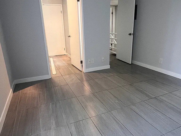 Roscoe Townhomes — Photo 55