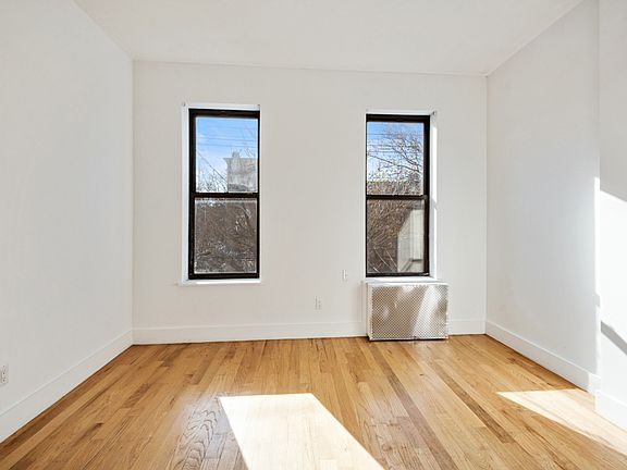 4th image of 259 Saint Nicholas Ave #4L