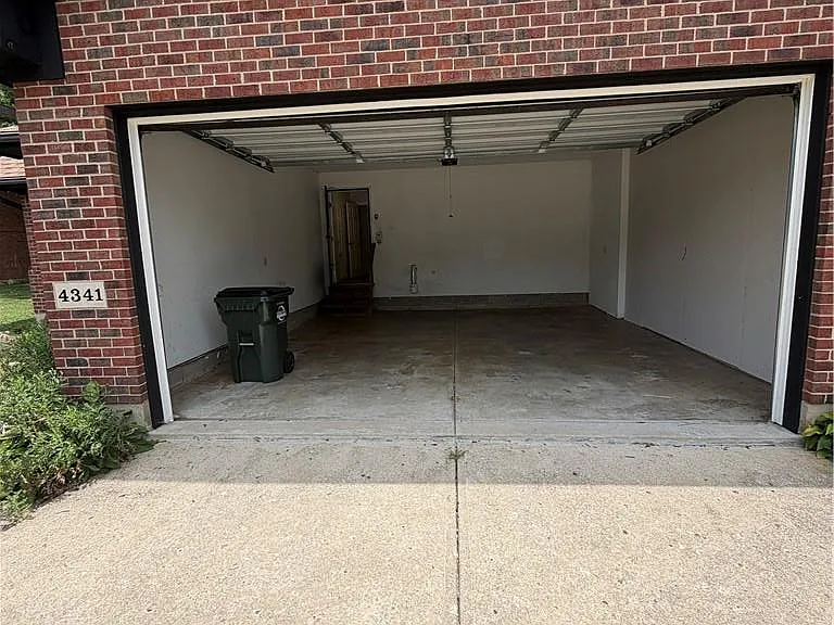 4341 Frontenac Dr — Photo 29
