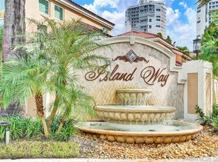 3764 NE 208th Ter, Aventura, FL 33180