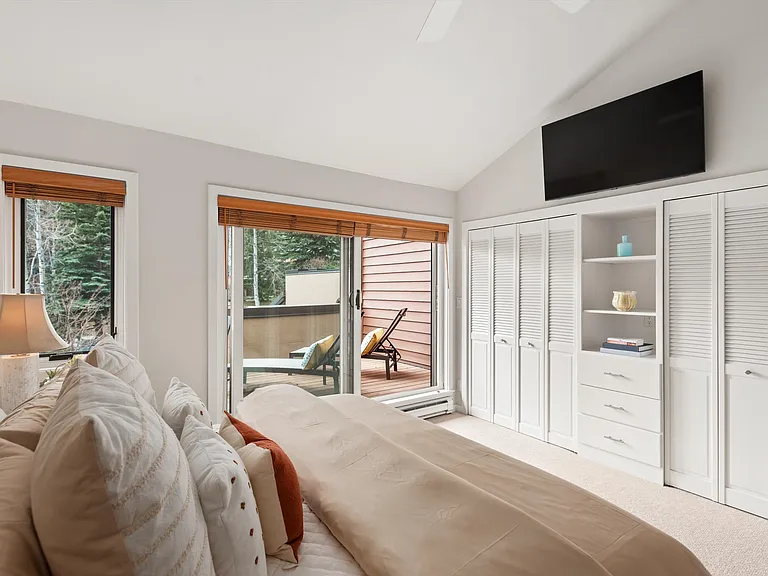 467 Snowmass Club Cir #27 — Photo 10