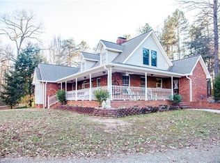 936 Chief Thomas Rd, Harmony, NC 28634