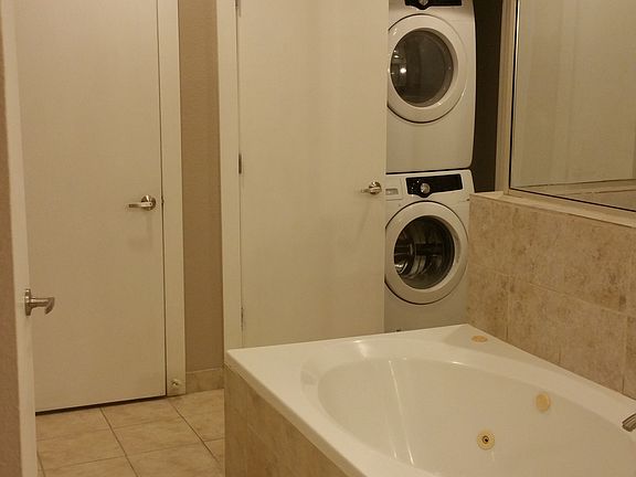 5th image of 5805 Saintsbury Dr #Apt
