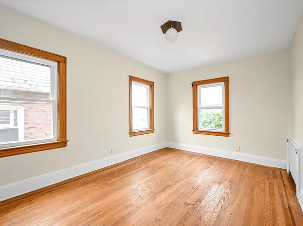 54-28 65th Place image 4 of 35