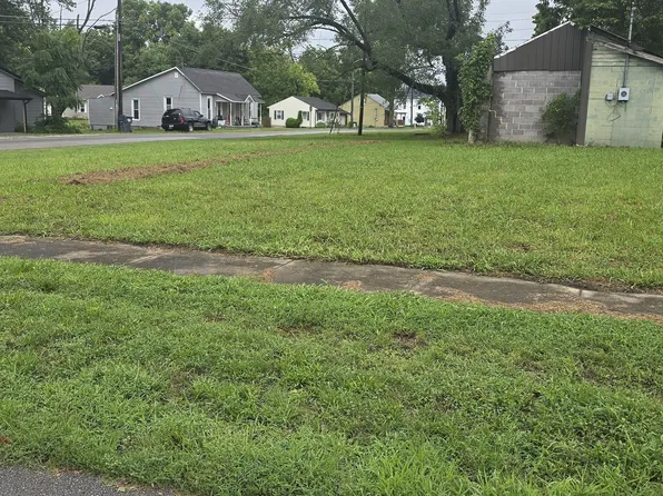 115 E Clinton St, Hartsville, IN 47244