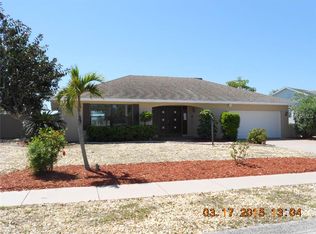 756 Flamingo Dr, Apollo Beach, FL 33572