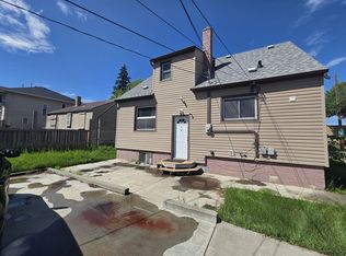 11739 122nd St NW, Edmonton, AB T5M0B6