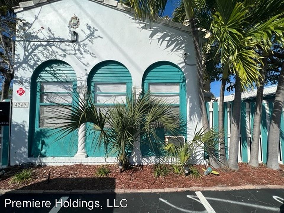 2nd image of 4246-4300 Seagrape Dr #11594131