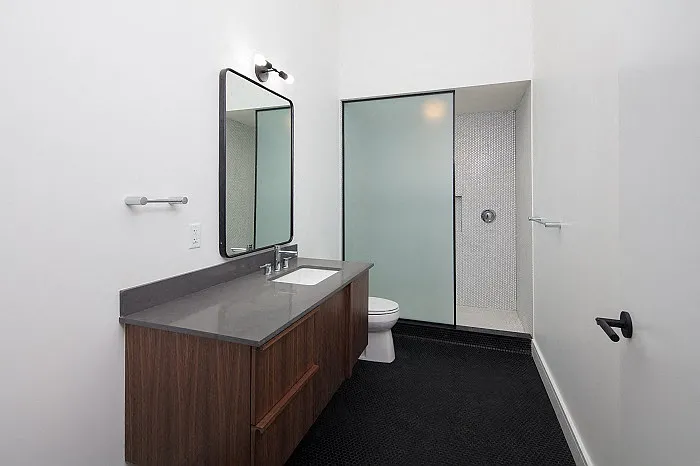 510 Julia St — Photo 20