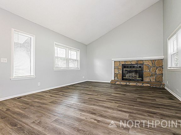 3rd image of 514 Buena Vista Dr
