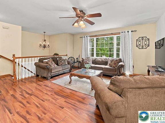 5th image of 2362 Springtown Hill Rd