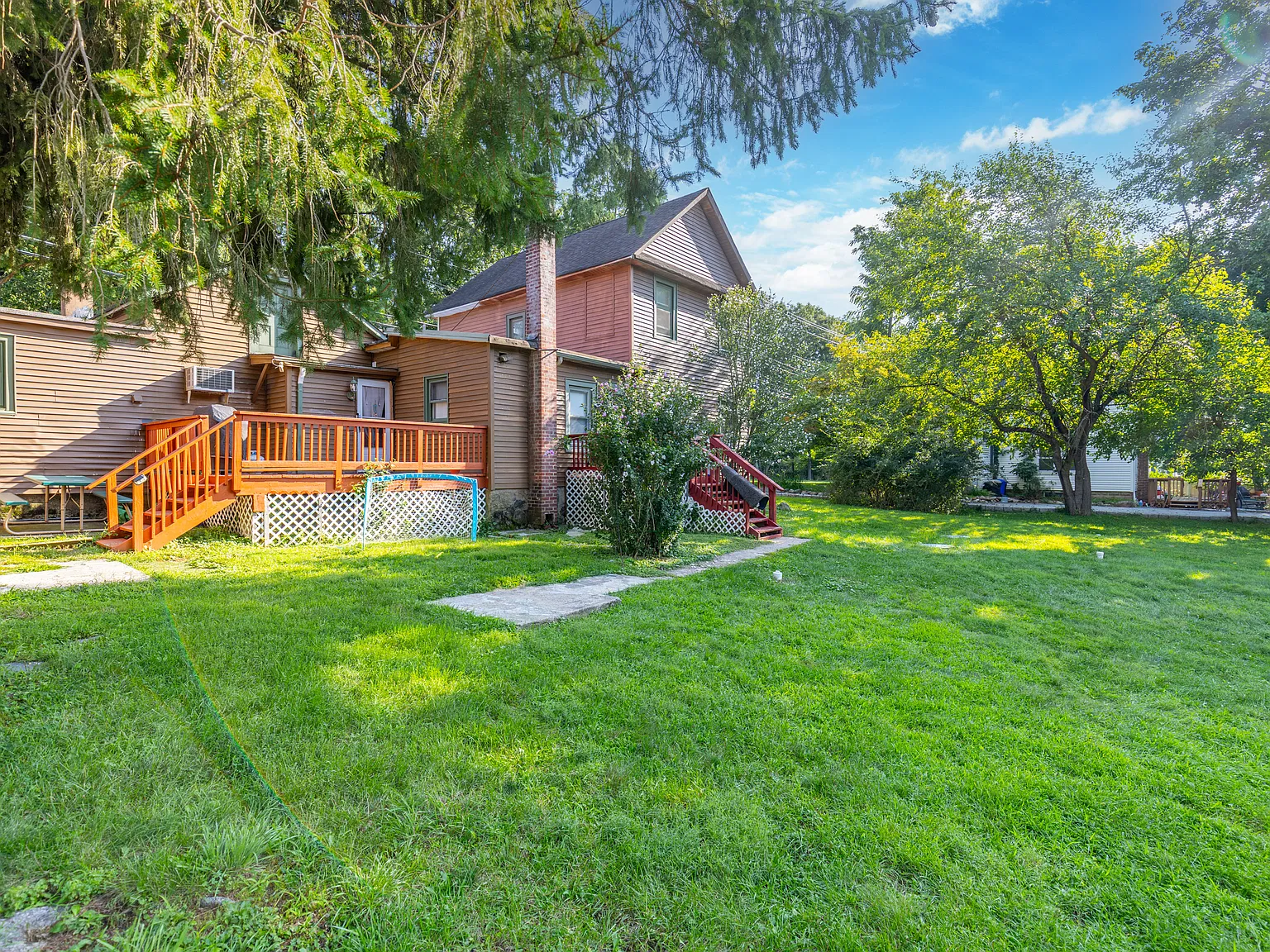3 bed, 2840 sqft, $3,000 — Photo 3