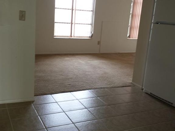 3rd image of 2428 Columbia Dr APT 62