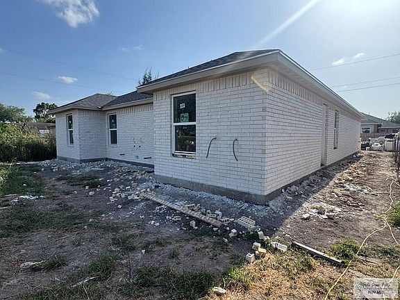 3rd image of 5609 King St #159