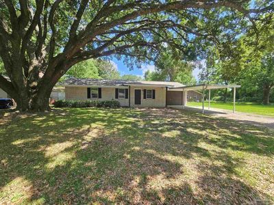 2003 Woodbury Dr, Cantonment, FL, 32533