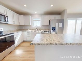 208 Rocky Ridge Dr APT 26, Bangor, ME 04401