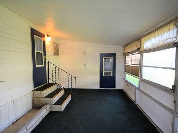 3rd image of 1113 Fountainview N