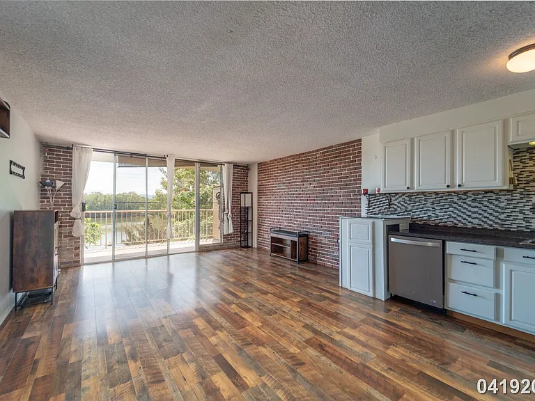 1830 Wilikina Dr #705 — Photo 3