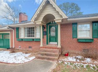 23 Terrace Dr, Poquoson, VA 23662
