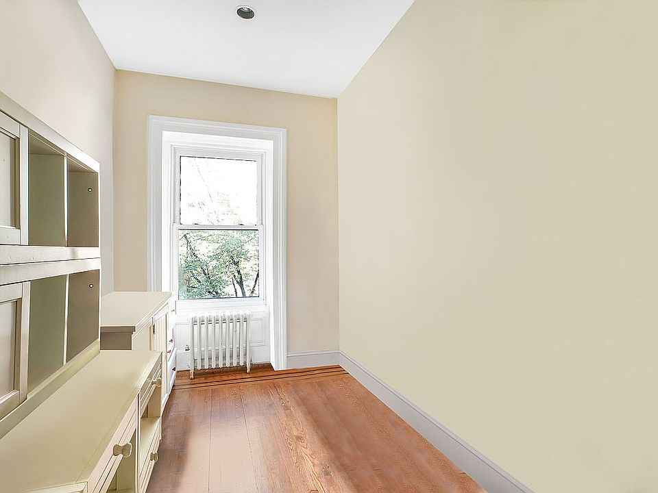 1st image of 328 E 30th St #2