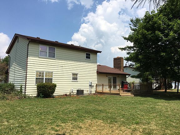5th image of 1096 Rosewood Dr
