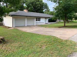 9551 E Oak St, Claremore, OK 74017