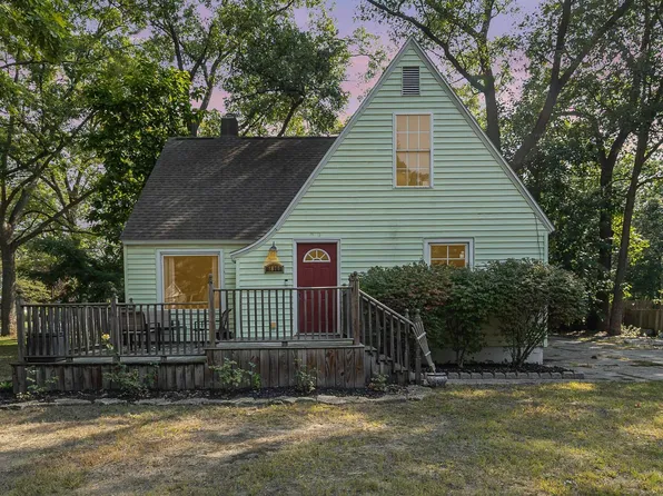 2876 Worden St, Norton Shores, MI 49444