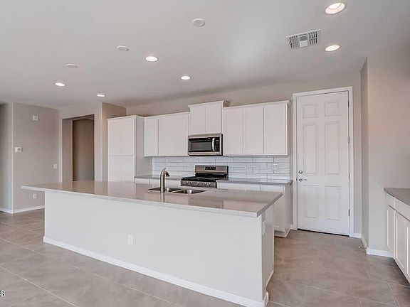 3rd image of 40905 W HALEY Drive