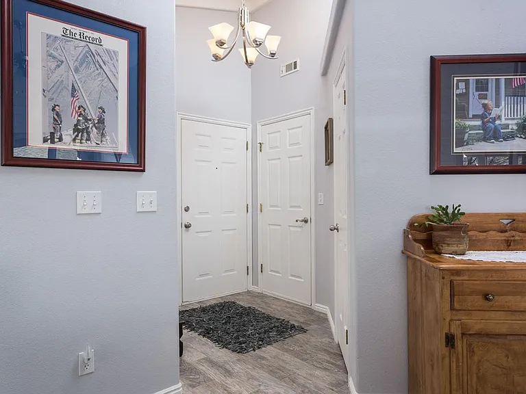 1040 N 1300 W #30 — Photo 4