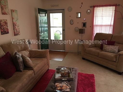 3rd image of 2303 Chautauqua Ave