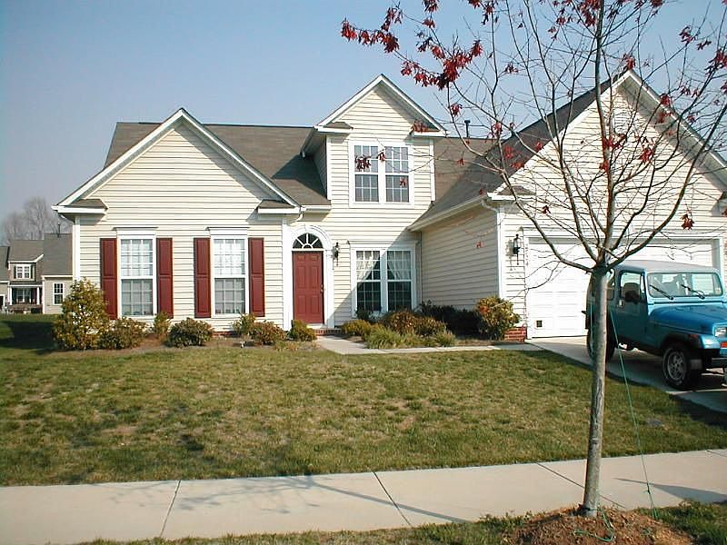 1st image of 2724 Shannon Dr