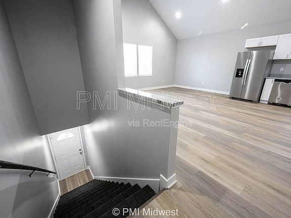 2nd image of 1843 N Dexter St #B