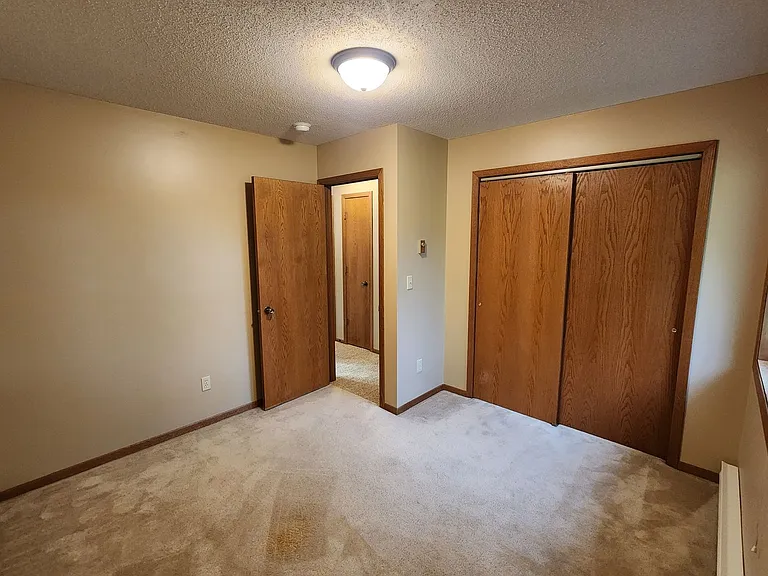 4001 Yucca Dr — Photo 10