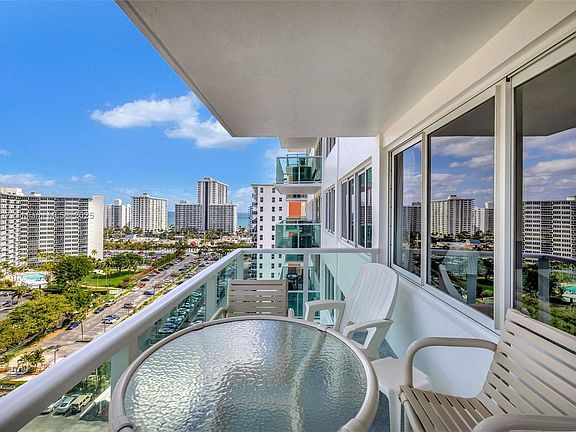3rd image of 3233 NE 34th St APT 1506