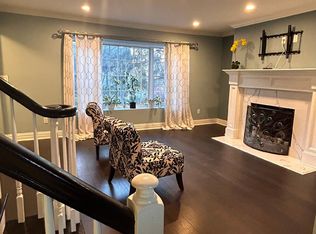 115 Falls Bridge Dr, Totowa, NJ 07512