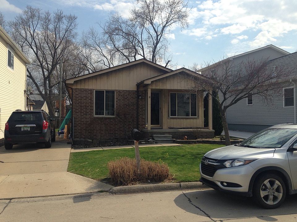 1st image of 22516 Milner St