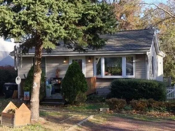 11 Powell Avenue, Atlantic Highlands, NJ 07716