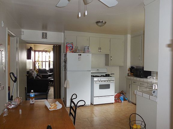 5th image of 8073 Fontaine St
