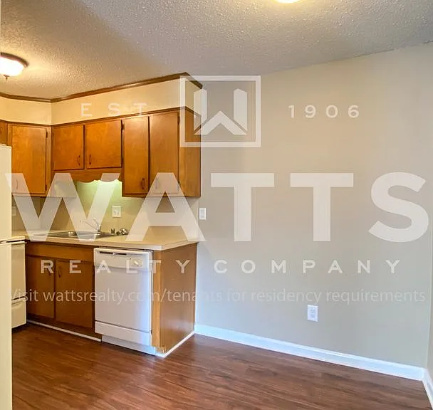 Club View Apartments — Photo 34