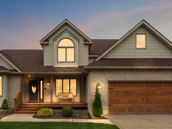 1456 Diamond Blvd, Valparaiso, IN 46385