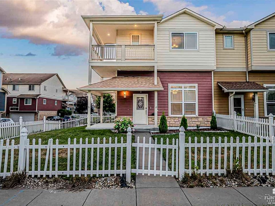 1st image of 59 Fuller Cir