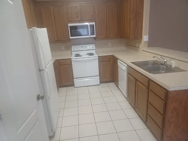 5721 Swords Dr — Photo 7