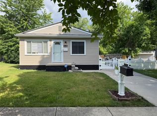 26202 Southwestern Hwy, Redford, MI 48239