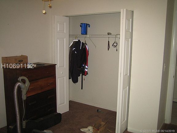 5th image of 50 Forest Cir