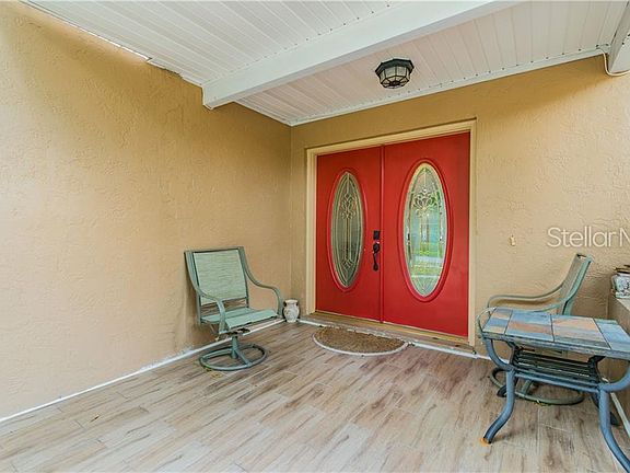 2nd image of 15727 Gardenside Ln