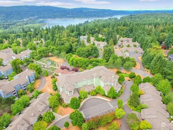 22425 SE Highland Lane #301, Issaquah, WA 98029