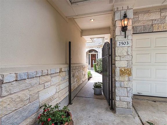 2nd image of 2503 Farleigh Ln
